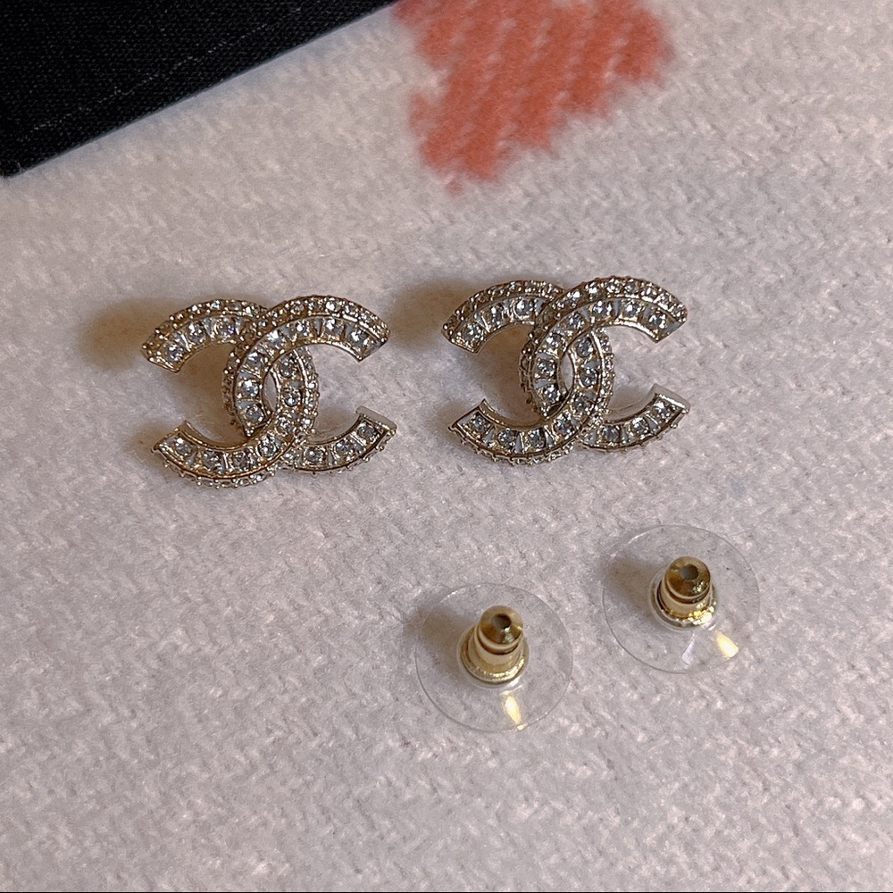 Chanel earrings - Picture 7 of 10
